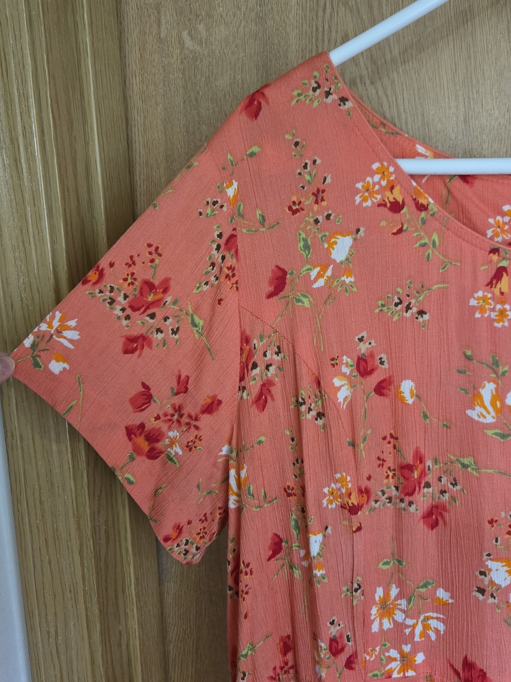 Women’s Coral Floral Spring Summer Casual Scoop-Neck Padded Shoulders Dress - Picture 4 of 8